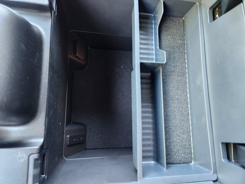 Used 2025 Ford Expedition Tremor AWD/4WD image 25