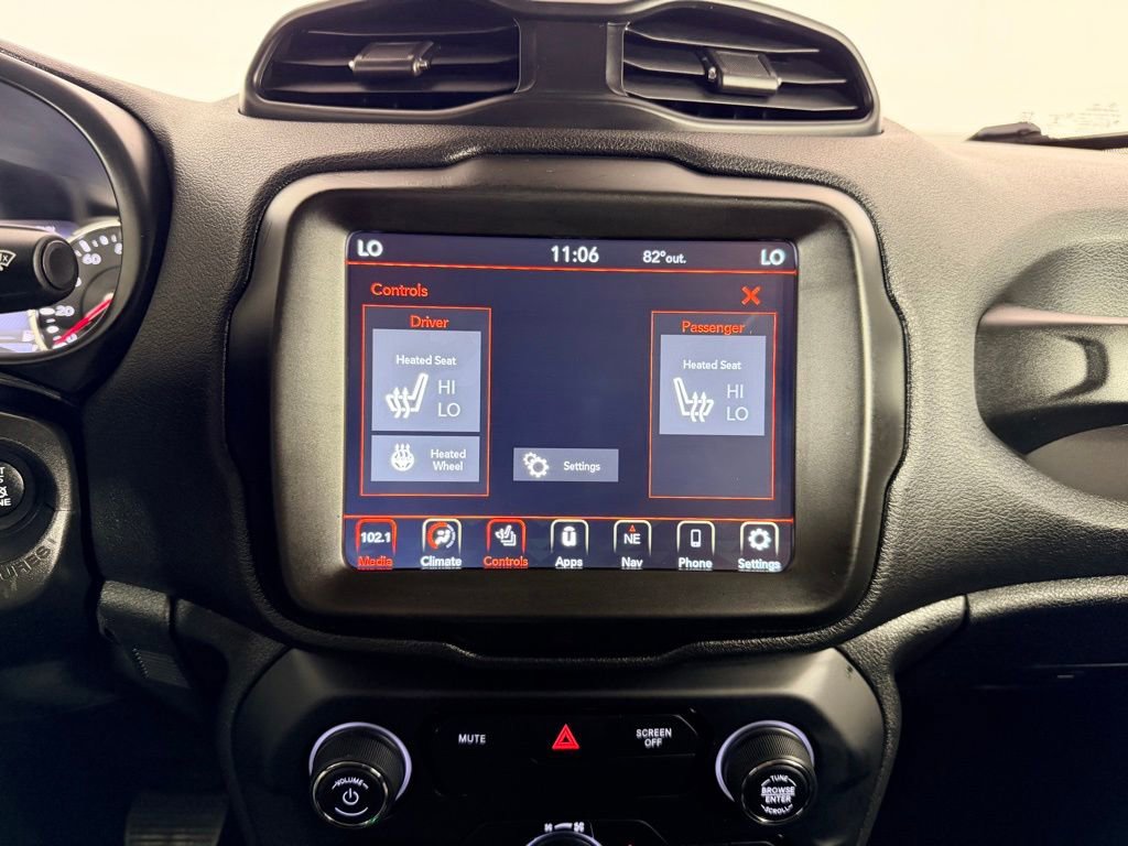 Used 2022 Jeep Renegade Latitude w/ Sun/Sound Group image 20