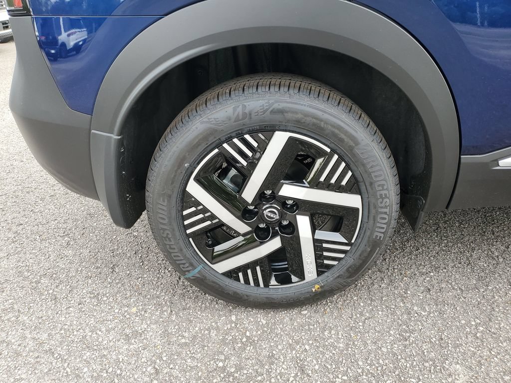 New 2026 Nissan Kicks SV w/ SV Premium Package FWD image 5