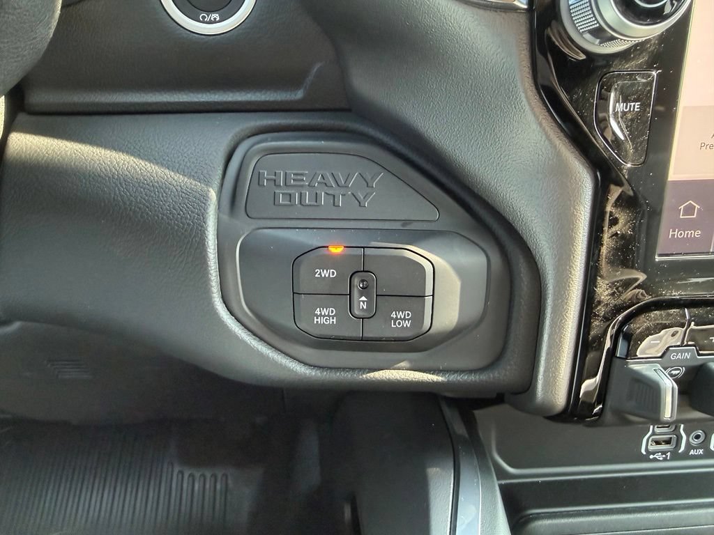 New 2026 RAM 5500 4x4 Crew Cab w/ Laramie Trim Package image 26