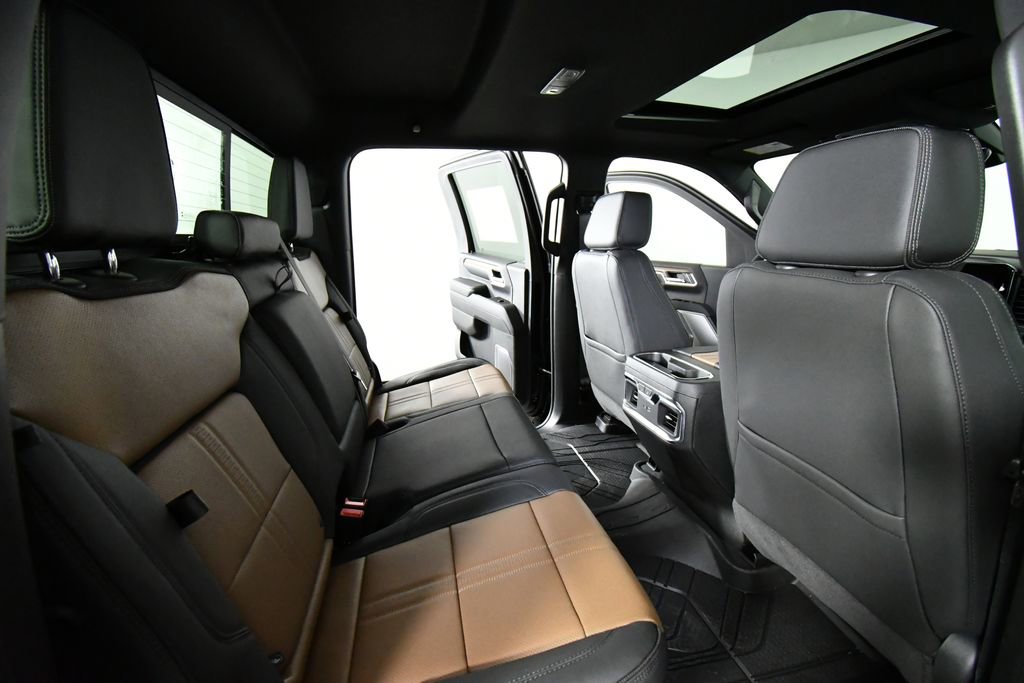 New 2026 Chevrolet Silverado 3500 High Country w/ Technology Package AWD/4WD image 25