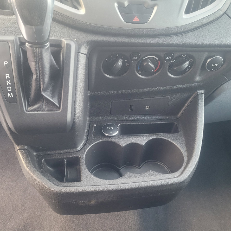 Used 2016 Ford Transit 150 XL image 19