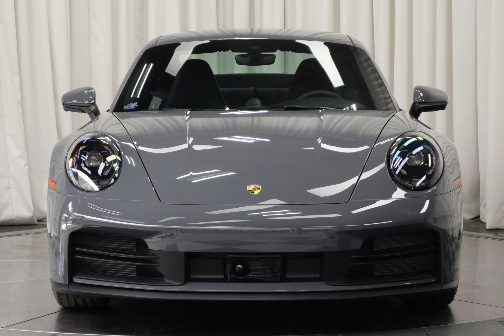Used 2025 Porsche 911 Carrera w/ Premium Package image 4
