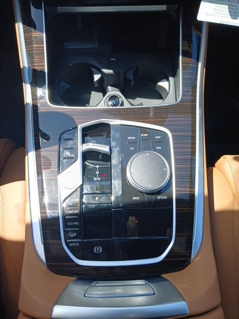 New 2026 BMW X5 xDrive40i w/ M Sport Package AWD/4WD image 22