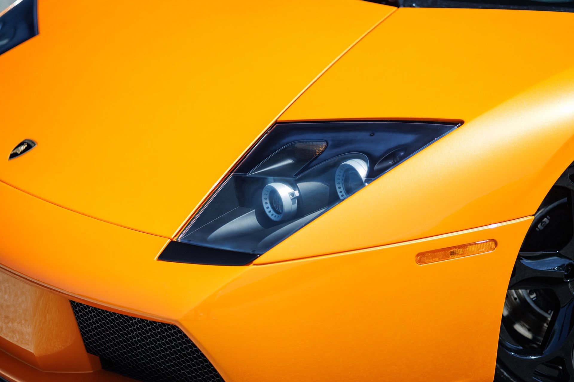 Used 2005 Lamborghini Murcielago Roadster AWD/4WD image 24