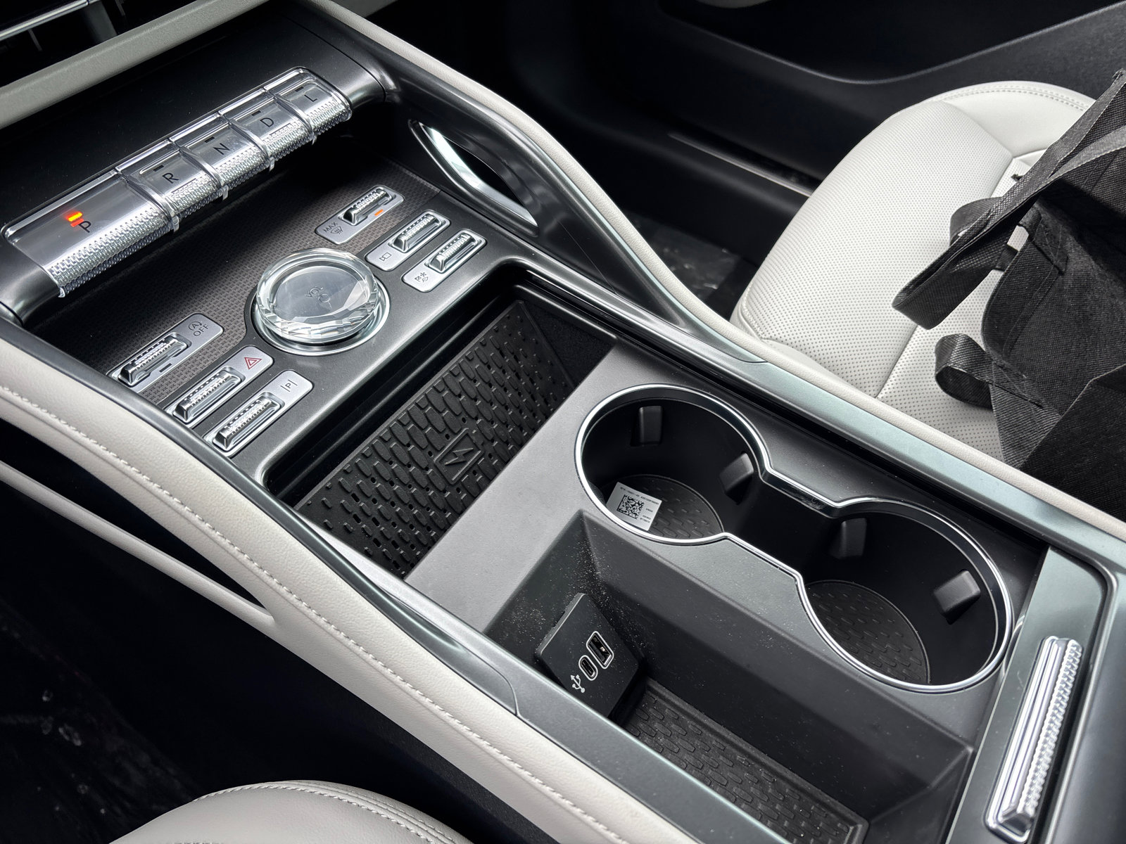 New 2026 Lincoln Nautilus Premier AWD/4WD image 24