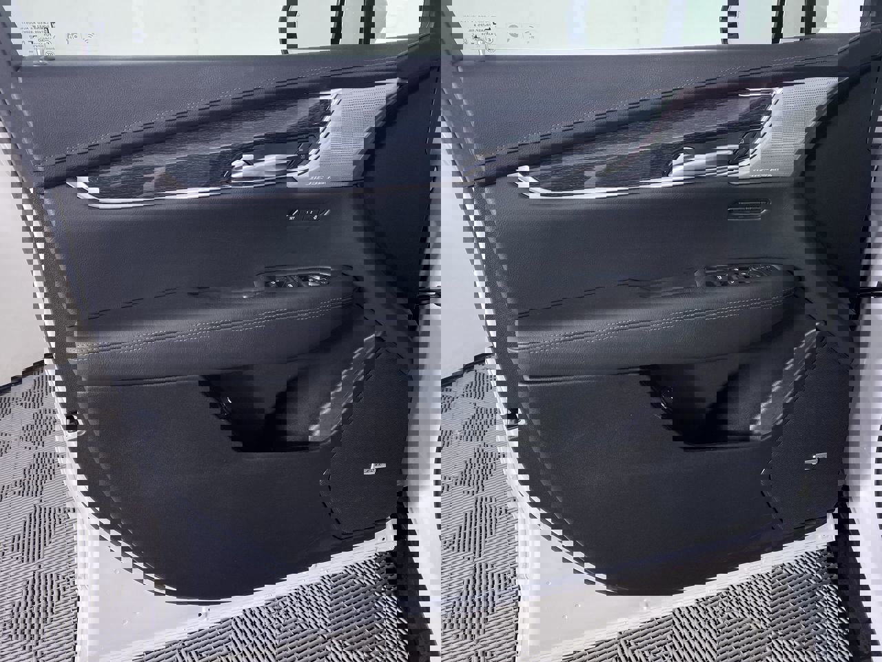 Certified 2022 Cadillac XT5 Premium Luxury image 13