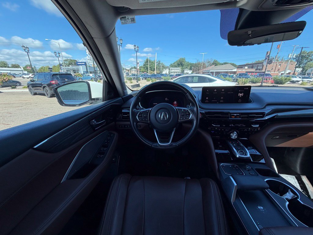 Used 2023 Acura MDX w/ Advance Package AWD/4WD image 11