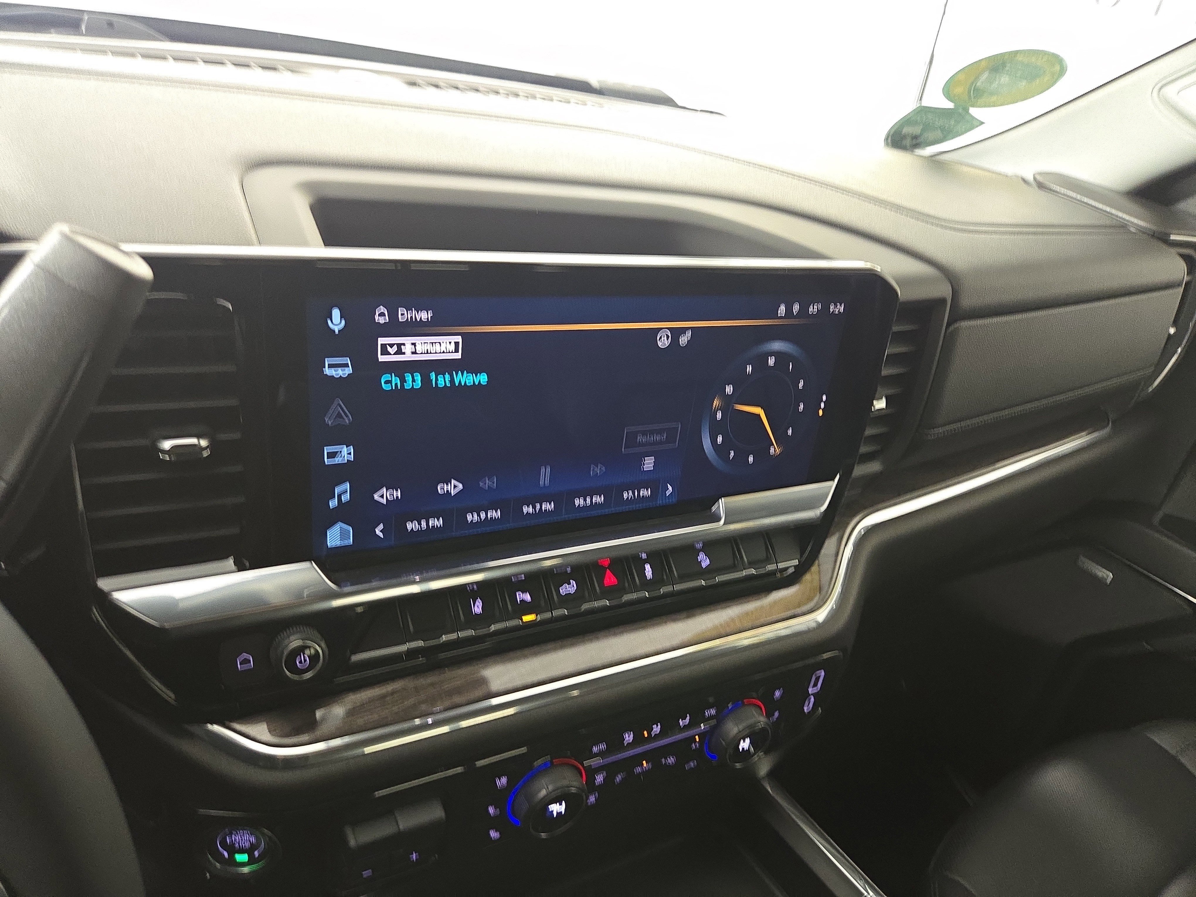 Certified 2025 Chevrolet Silverado 2500 LTZ w/ LTZ Plus Package image 19