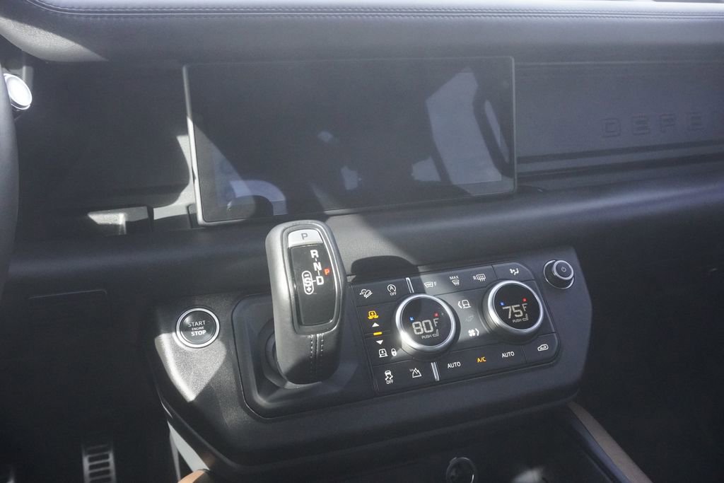 Used 2020 Land Rover Defender 110 X image 15