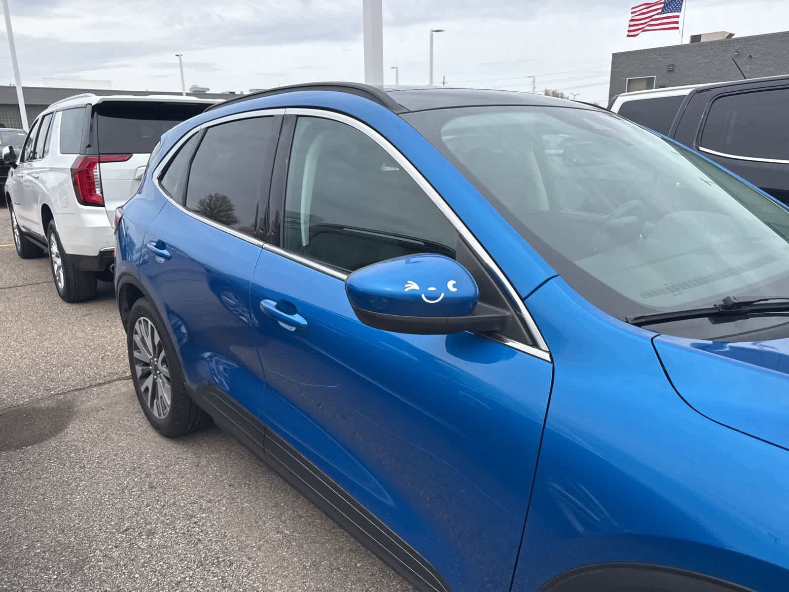 Used 2021 Ford Escape Titanium FWD image 8