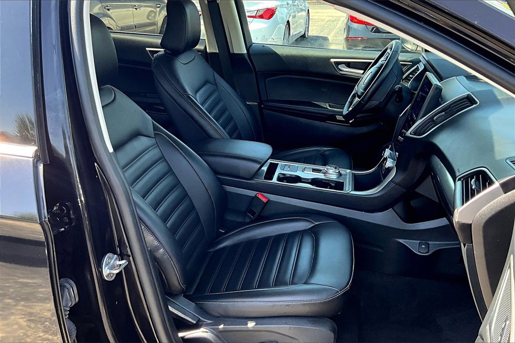 Used 2024 Ford Edge SEL image 23