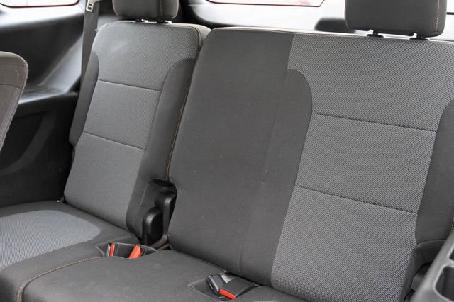 Used 2021 Chevrolet Traverse LS FWD image 13