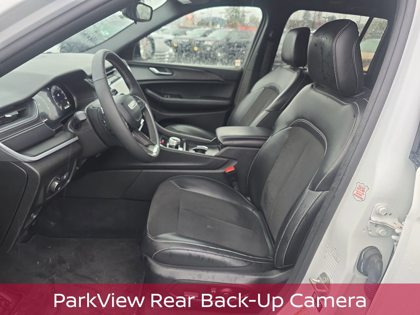 Used 2024 Jeep Grand Cherokee Altitude image 13