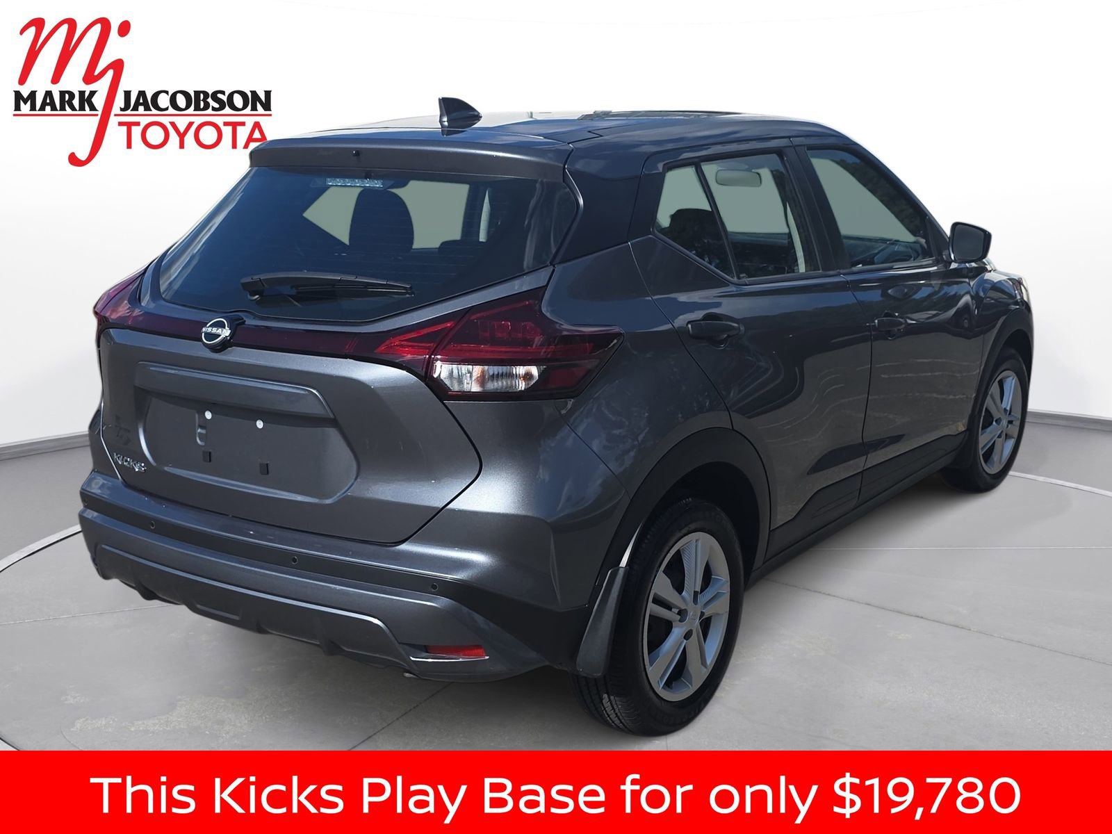 Used 2025 Nissan Kicks Play S image 9