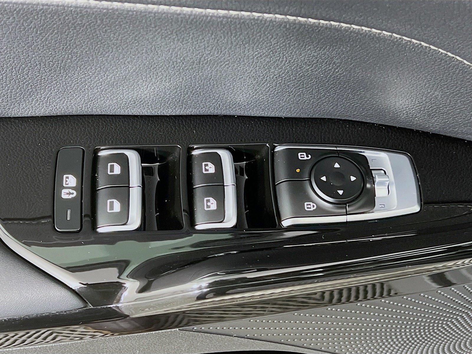 New 2025 Kia K5 GT-Line FWD image 21