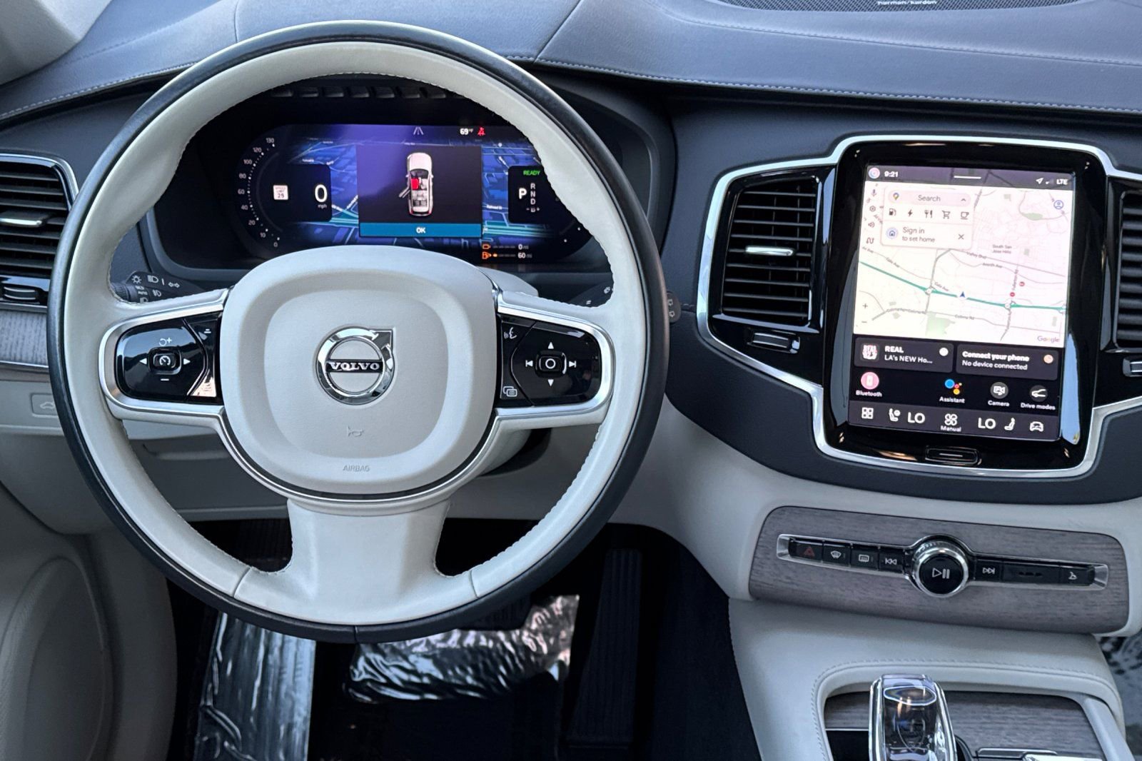 Used 2024 Volvo XC90 T8 Ultimate image 15