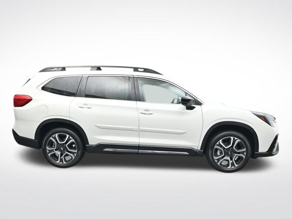 Used 2026 Subaru Ascent Limited w/ Popular Package #2 AWD/4WD image 9