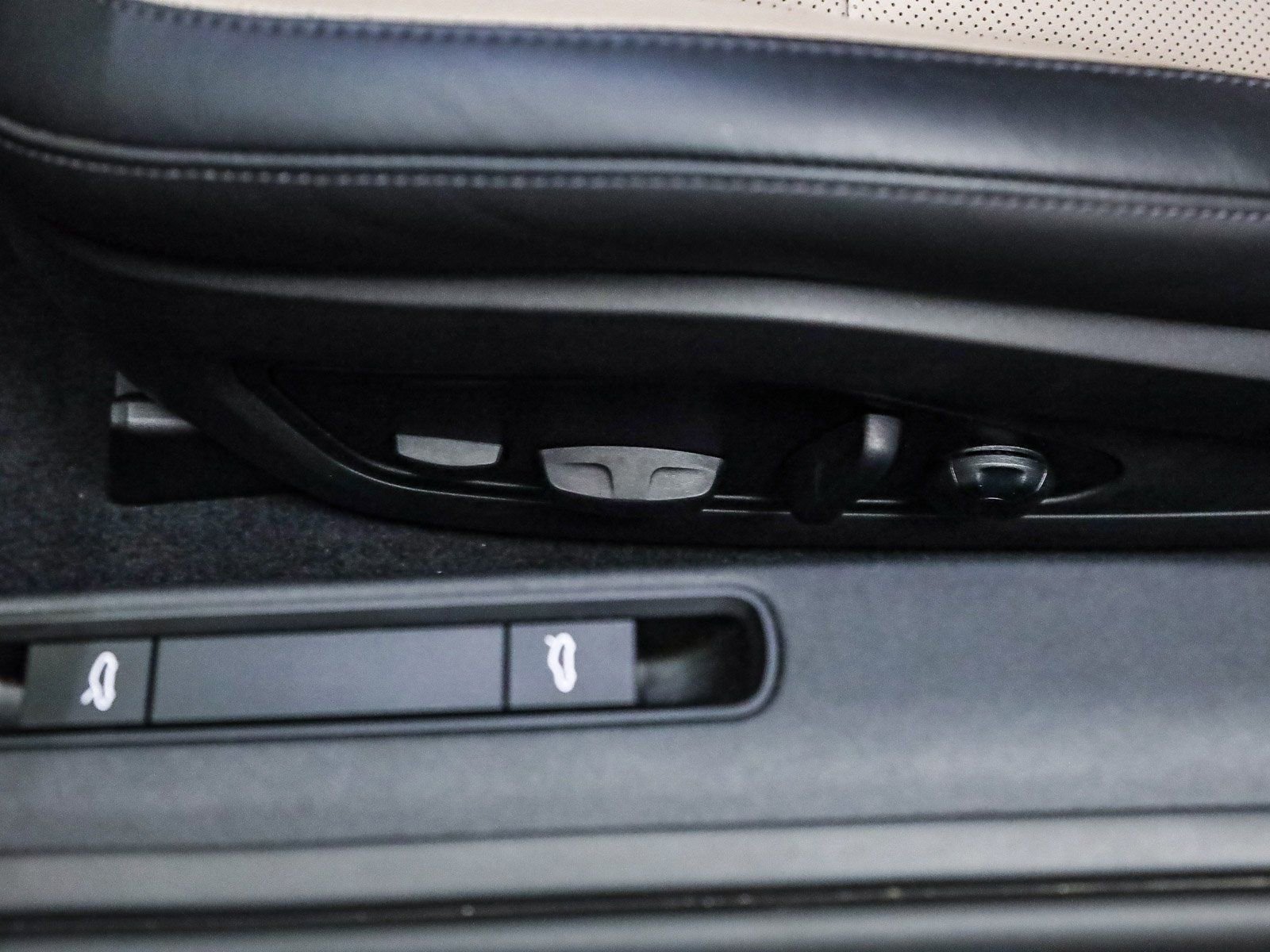 Used 2025 Porsche 911 Carrera 4 GTS image 20