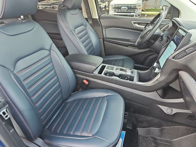 Used 2022 Ford Edge SEL w/ Sport Appearance Package image 10