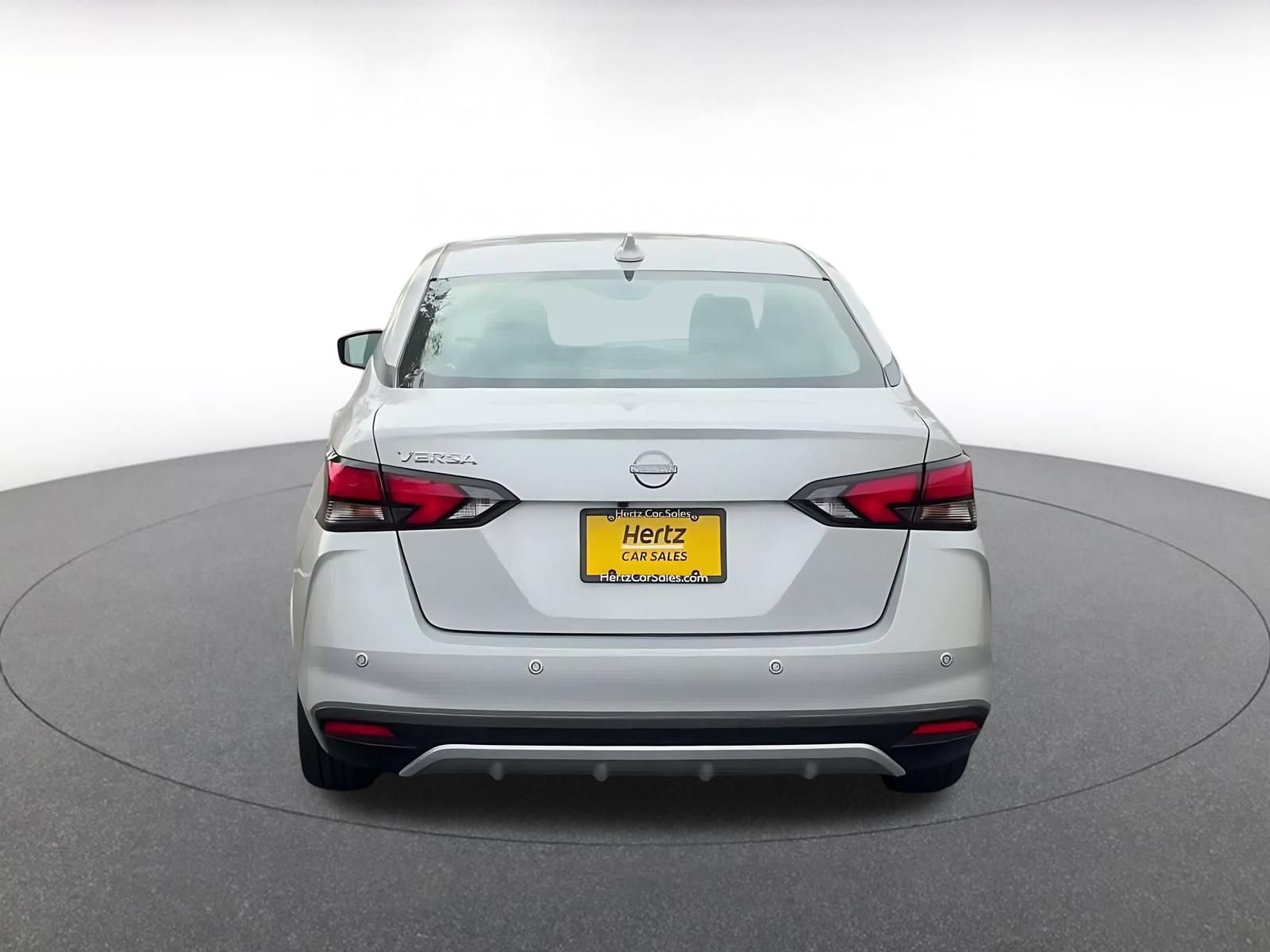 Used 2025 Nissan Versa SV FWD image 12