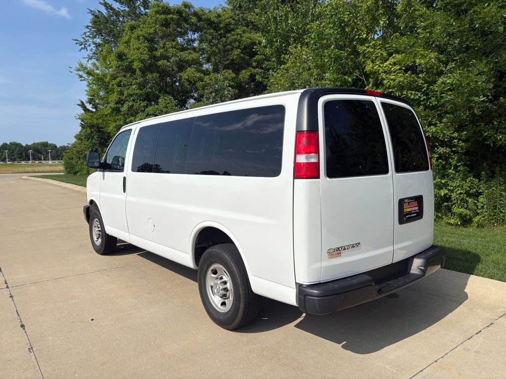 Used 2023 Chevrolet Express 3500 LS RWD image 7