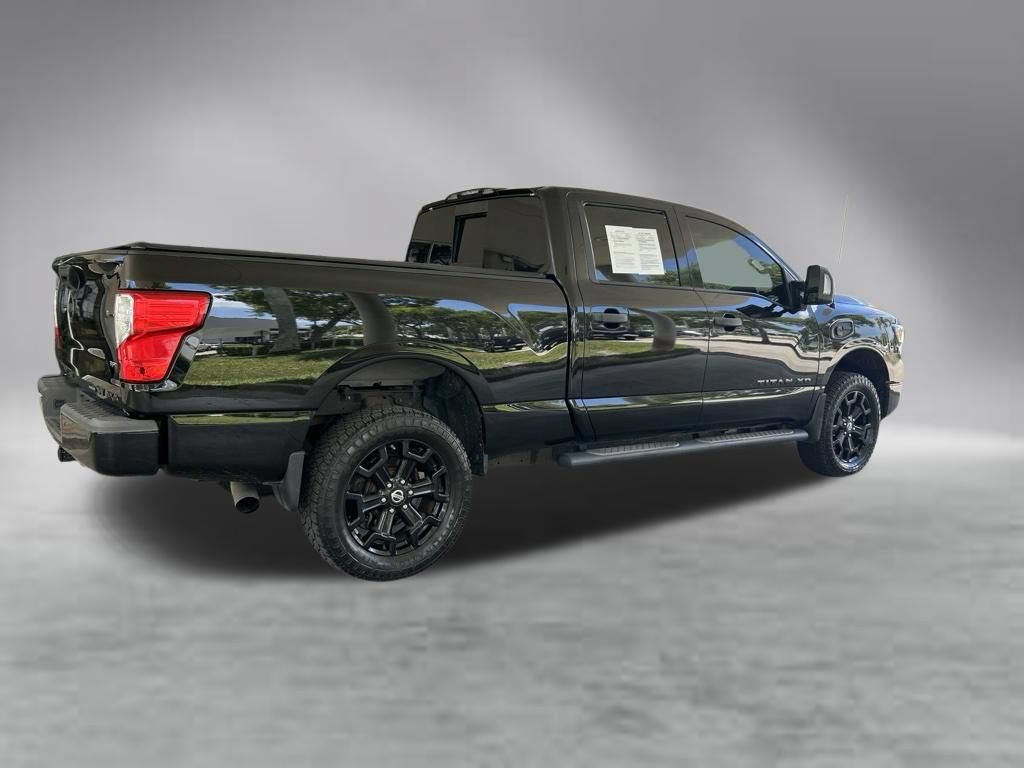 Used 2018 Nissan Titan SV w/ SV Convenience Package AWD/4WD image 3