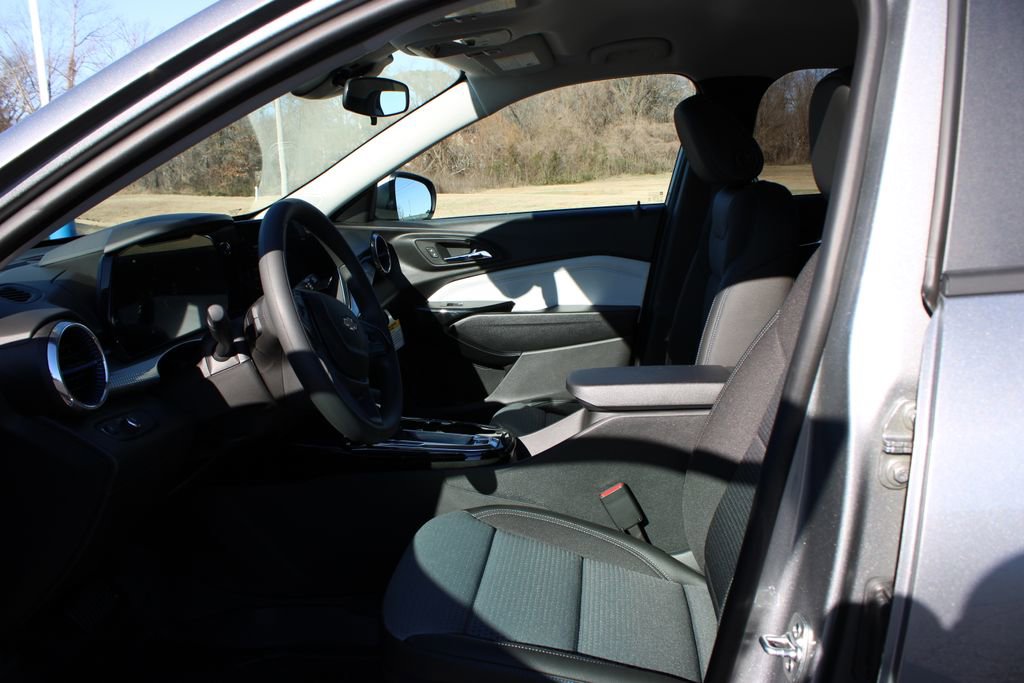 New 2026 Chevrolet Trax LT image 19
