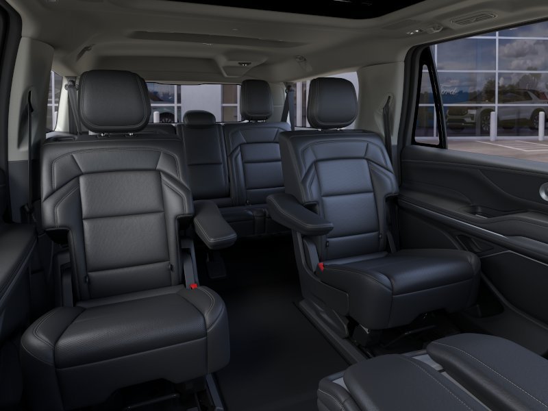 New 2026 Lincoln Navigator L Reserve AWD/4WD image 11