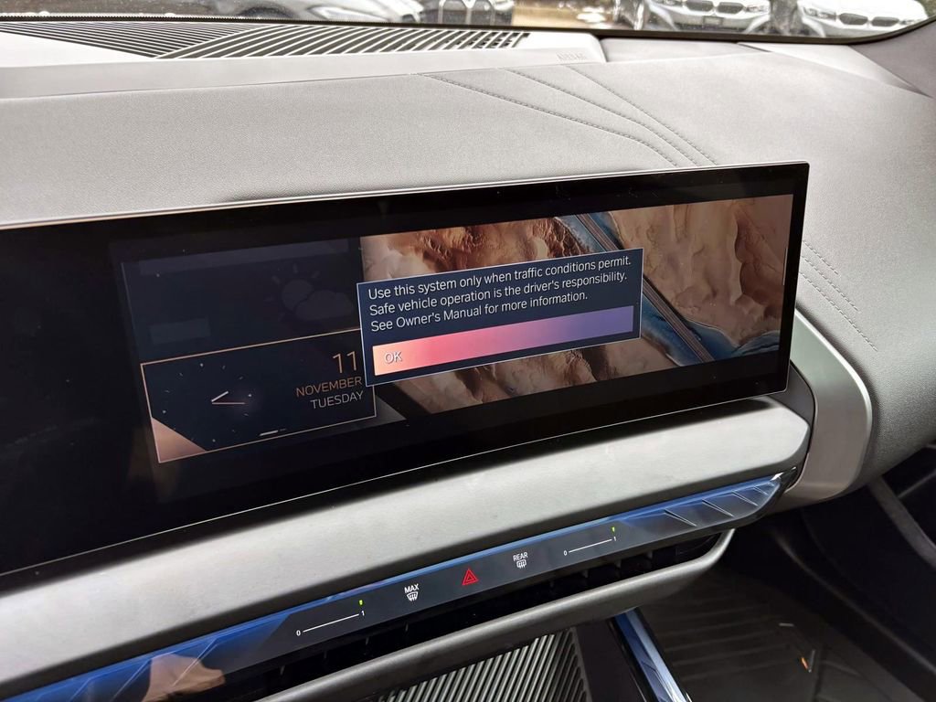 Certified 2025 BMW X3 xDrive30i w/ M Sport Package image 18