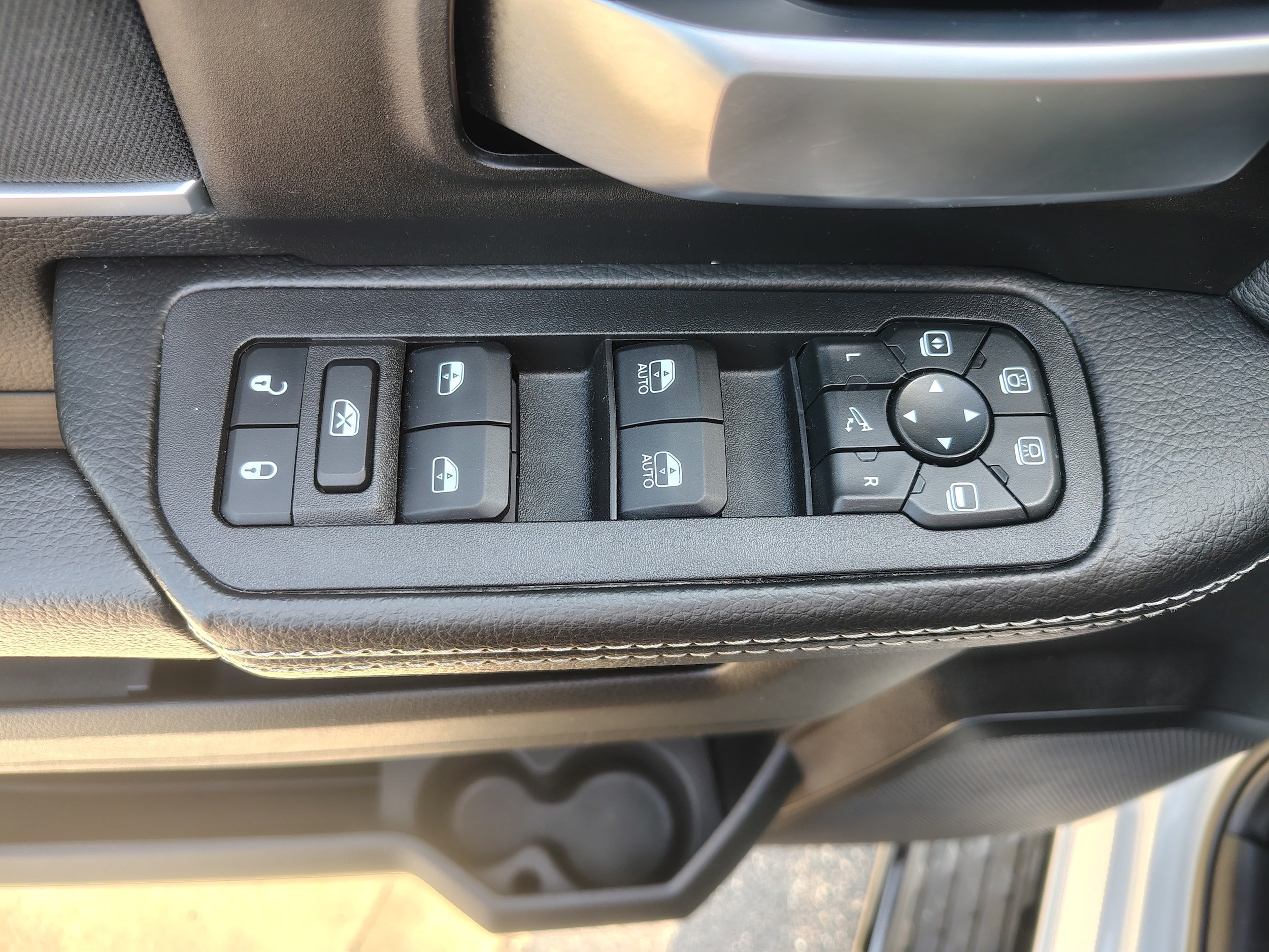 Certified 2025 RAM 2500 Big Horn AWD/4WD image 19