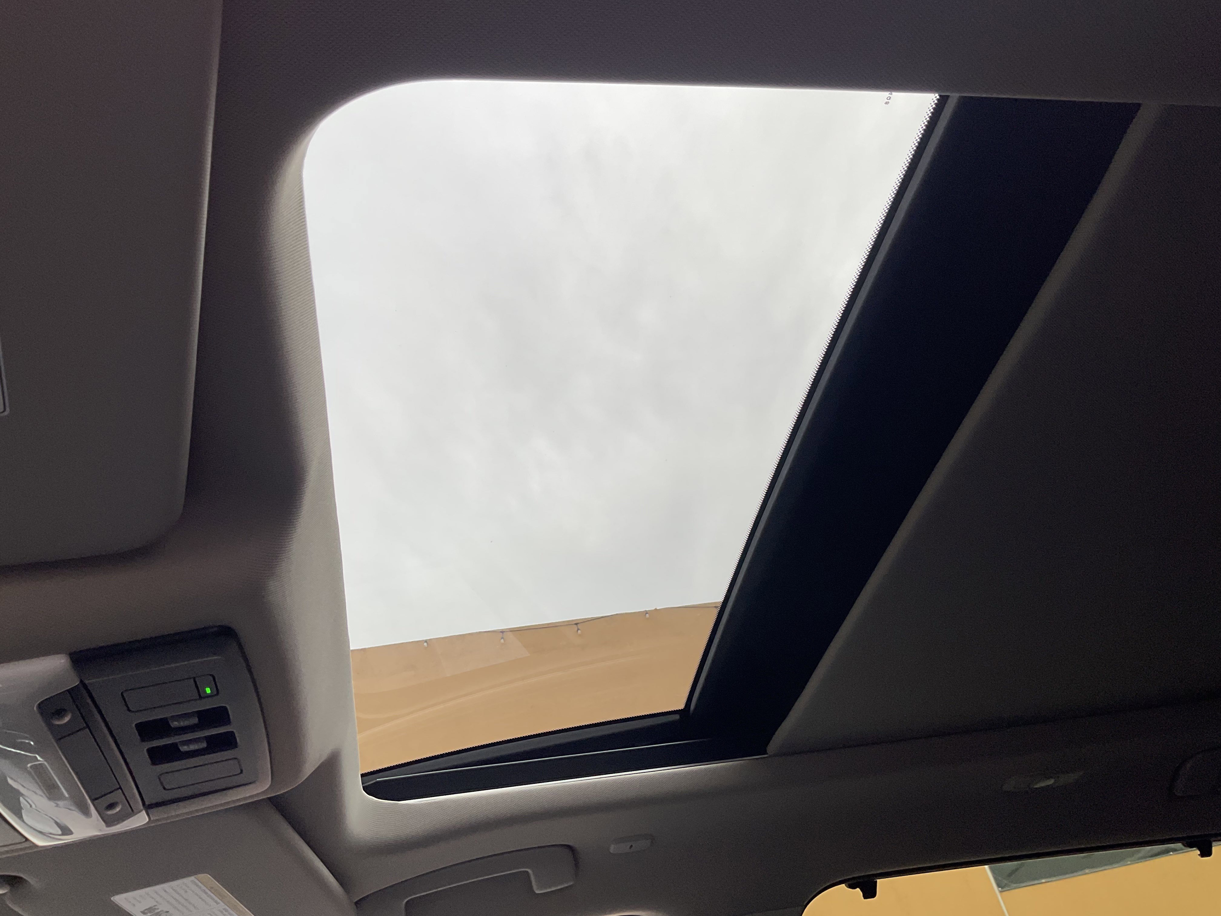 Used 2026 Nissan Rogue Platinum w/ Platinum Premium Package image 41