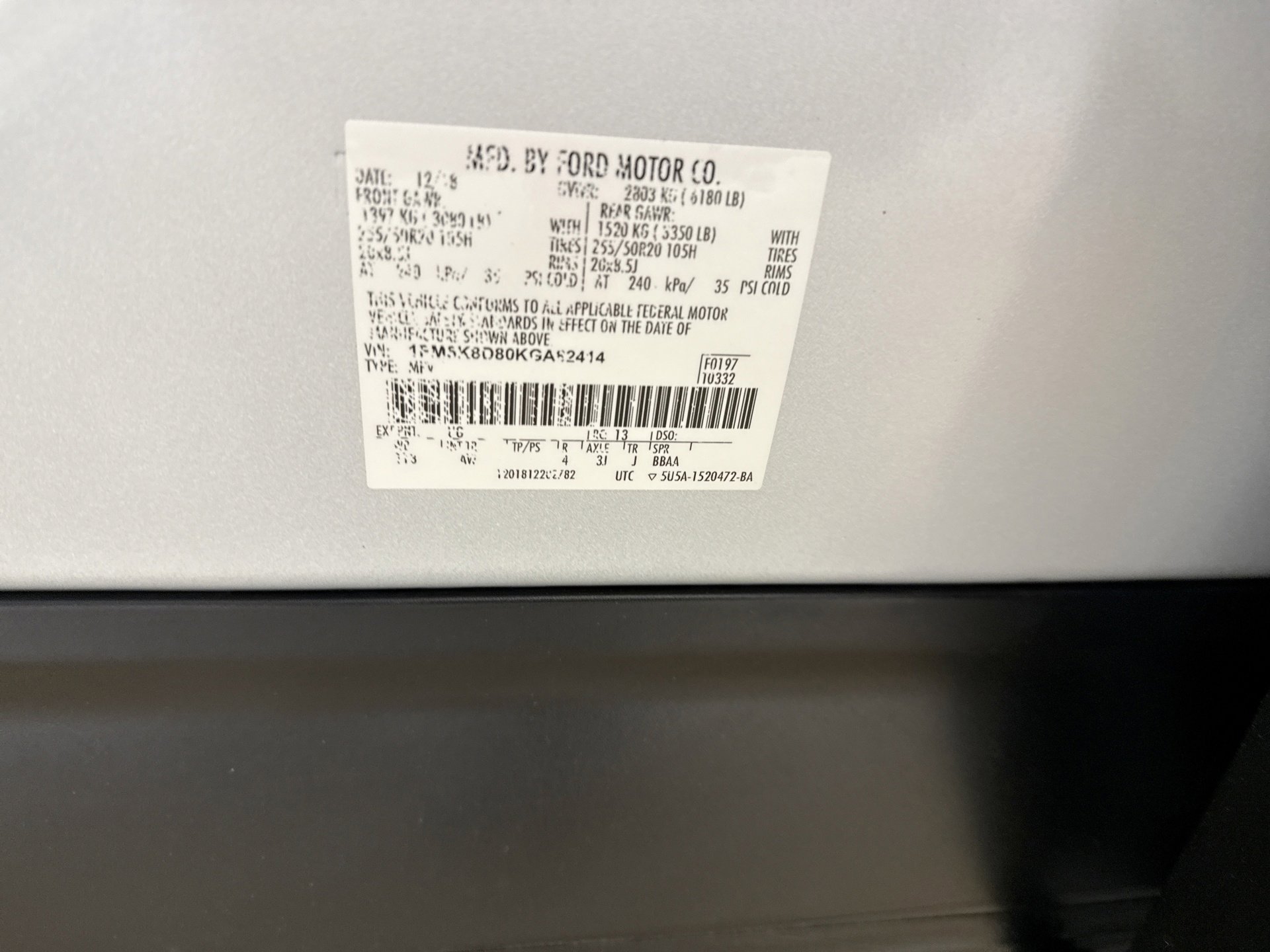 Used 2019 Ford Explorer XLT w/ Equipment Group 202A AWD/4WD image 12