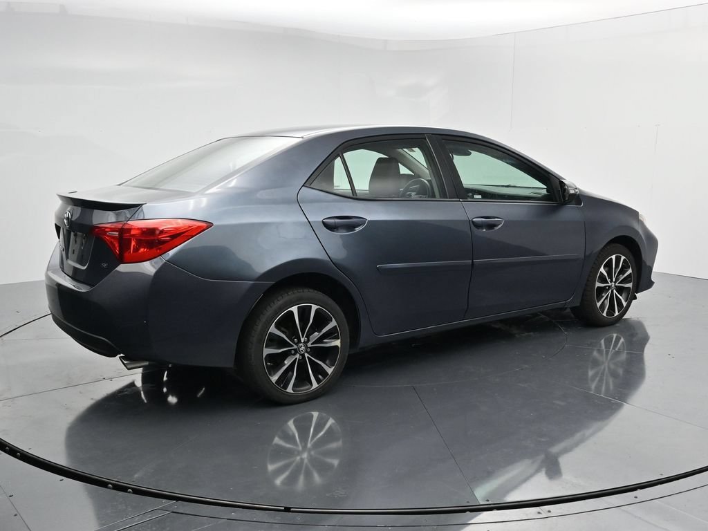 Used 2017 Toyota Corolla SE w/ Carpet Mat Package (TMS) FWD image 8