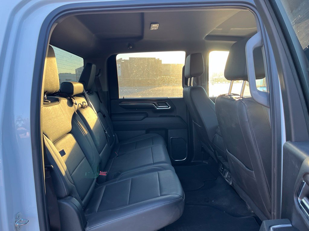 Used 2024 GMC Sierra 3500 SLT AWD/4WD image 16