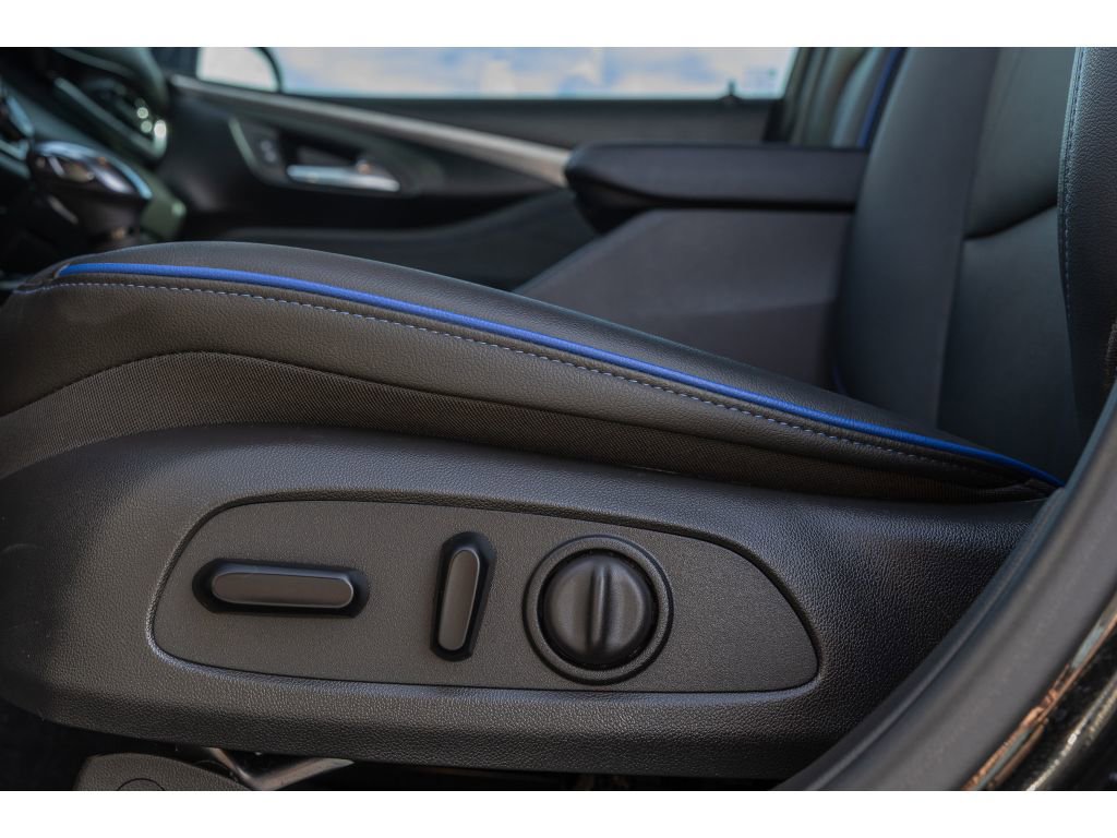 Used 2024 Buick Envista Sport Touring w/ Convenience I Package image 16