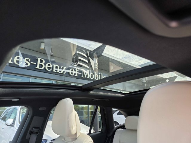 Certified 2025 Mercedes-Benz GLC 300 image 13