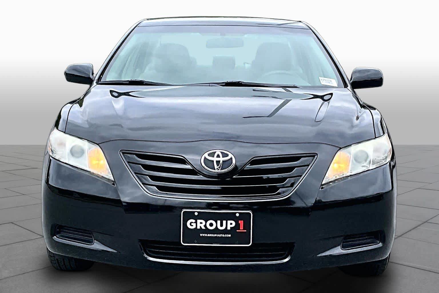 Used 2009 Toyota Camry LE FWD image 3