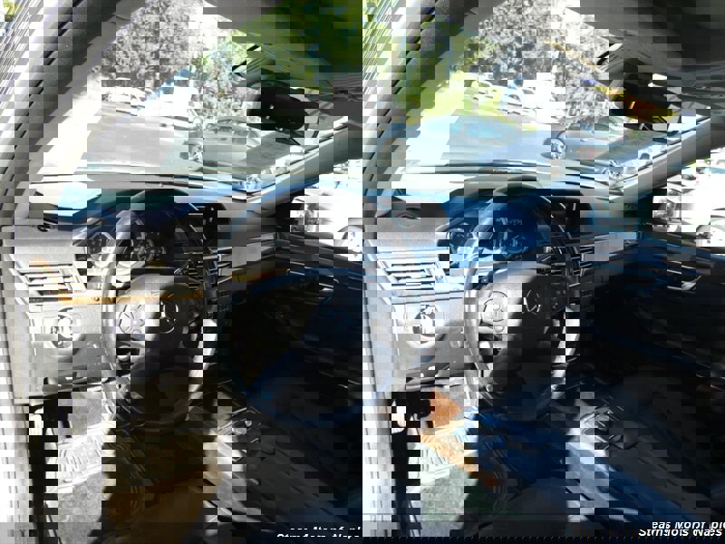 Used 2013 Mercedes-Benz E 350 4MATIC Wagon image 36