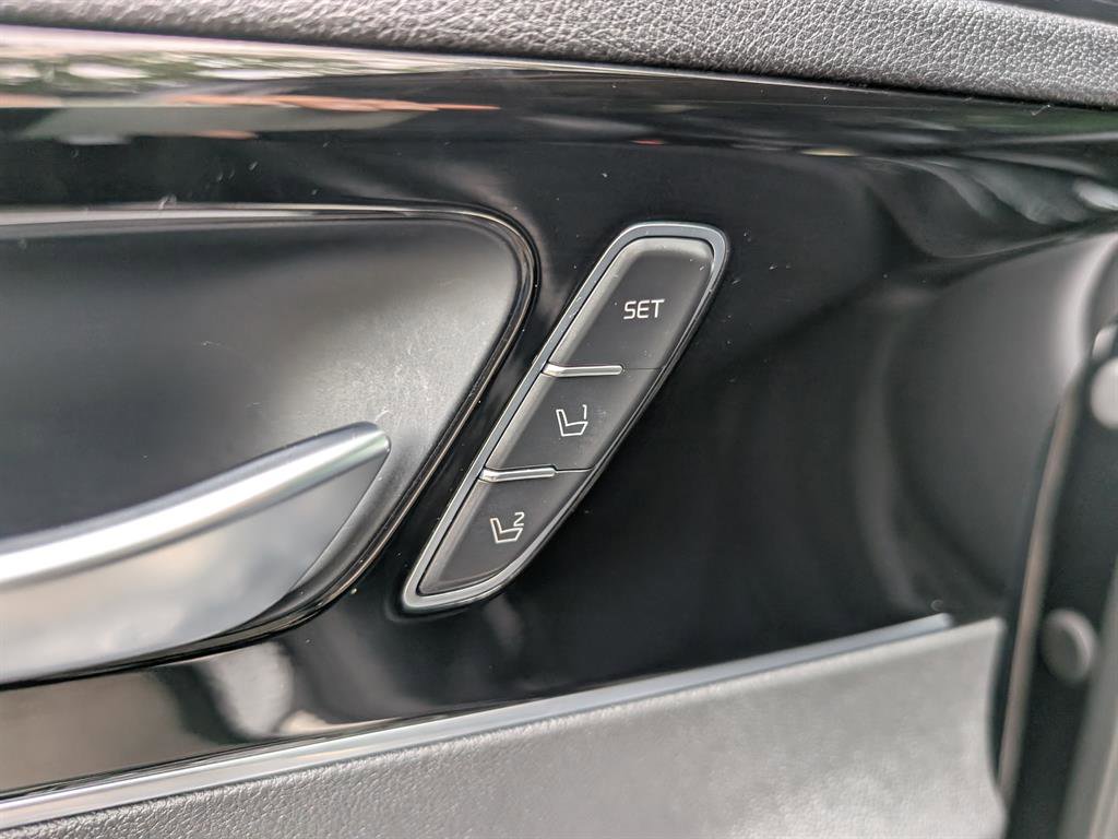 Used 2020 Kia Sorento SX image 28