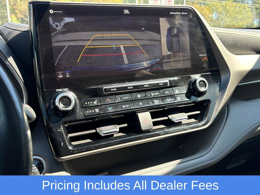 Used 2020 Toyota Highlander Limited AWD/4WD image 10