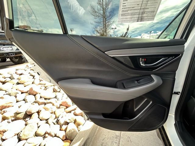 Used 2025 Subaru Outback Onyx Edition image 22