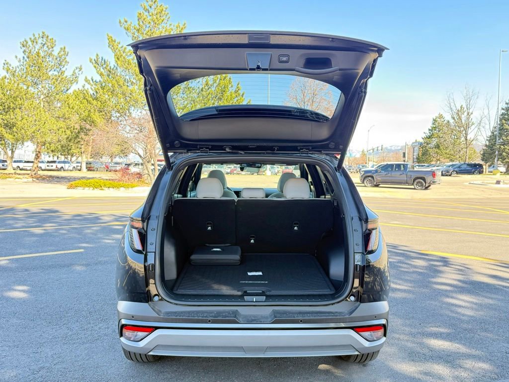 New 2026 Hyundai Tucson Limited image 40