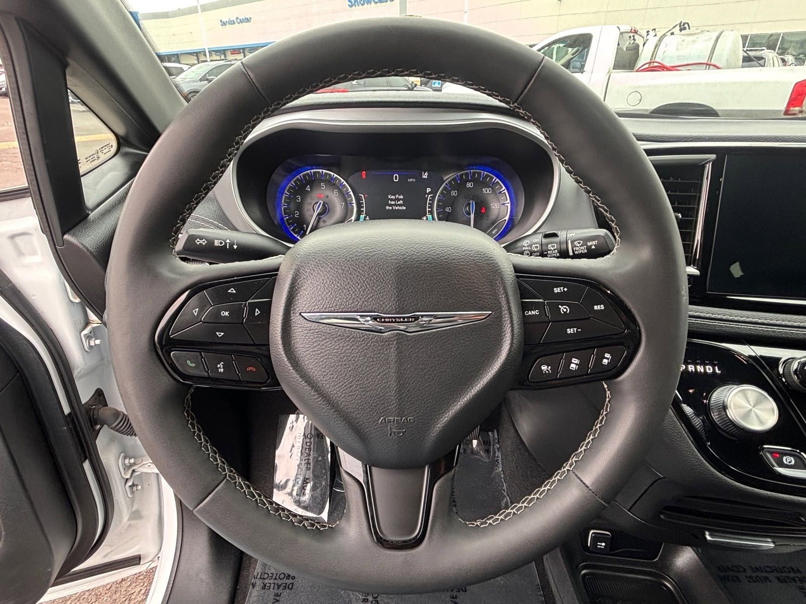 Used 2024 Chrysler Pacifica Touring FWD image 23