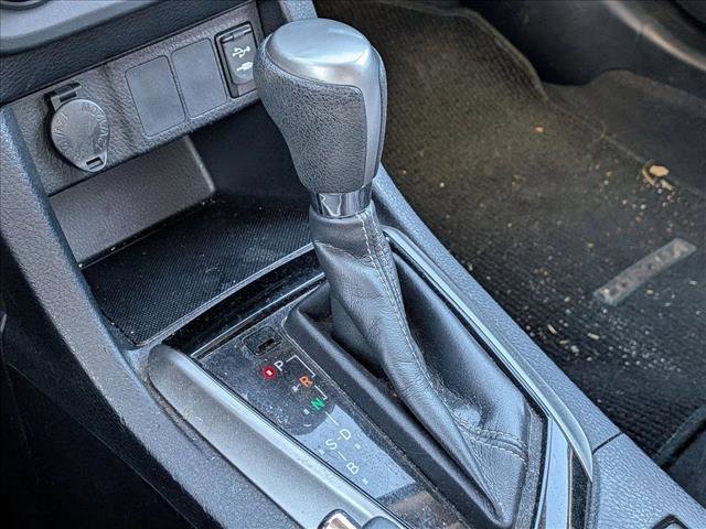 Used 2015 Toyota Corolla LE image 11