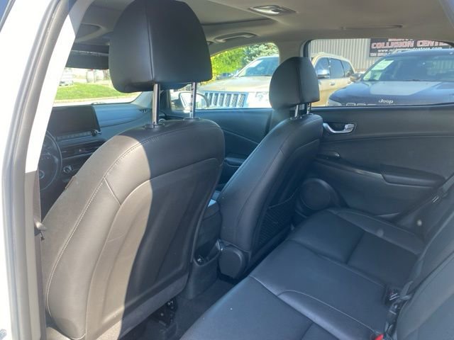 Used 2022 Hyundai Kona Limited image 17