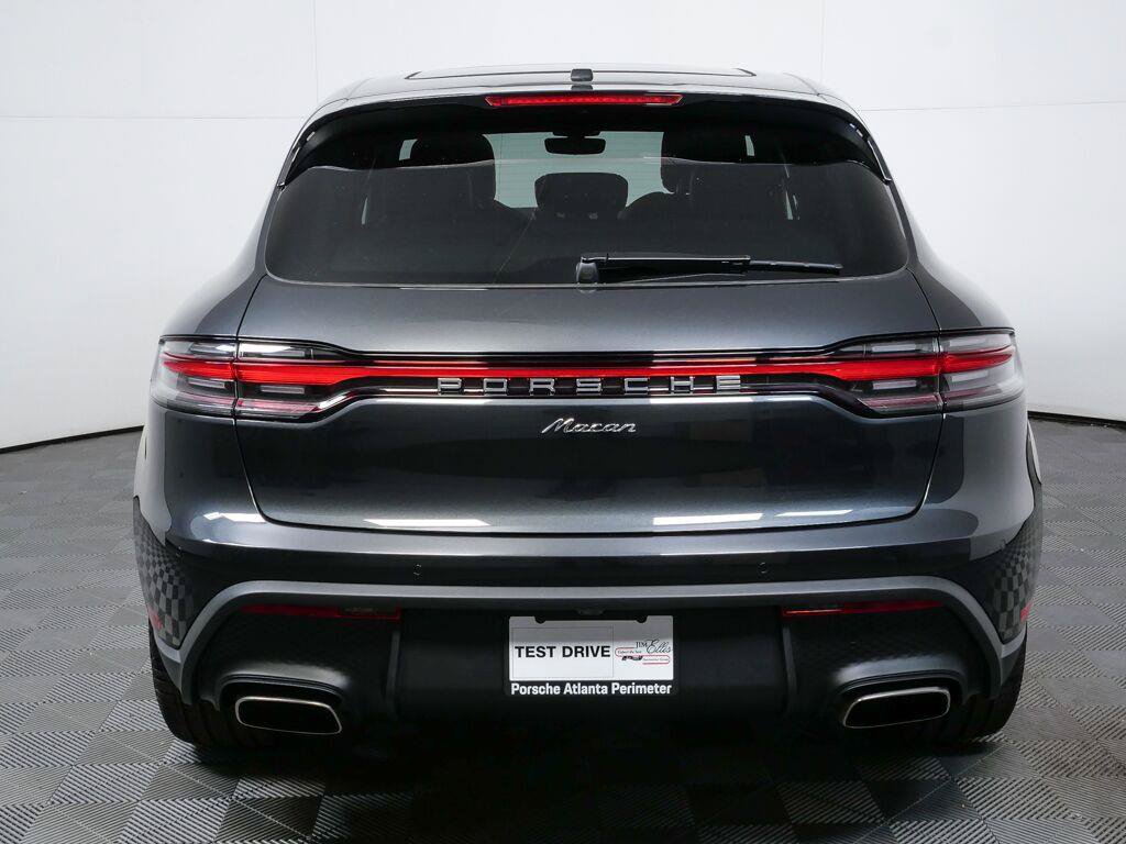 Certified 2026 Porsche Macan AWD/4WD image 30