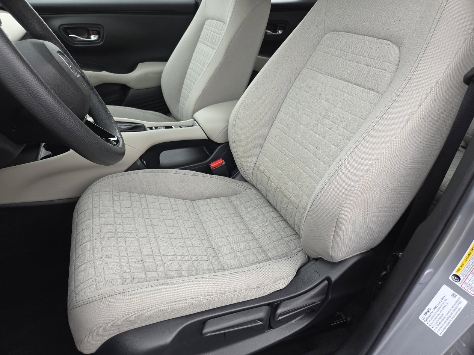 Certified 2023 Honda HR-V LX image 23