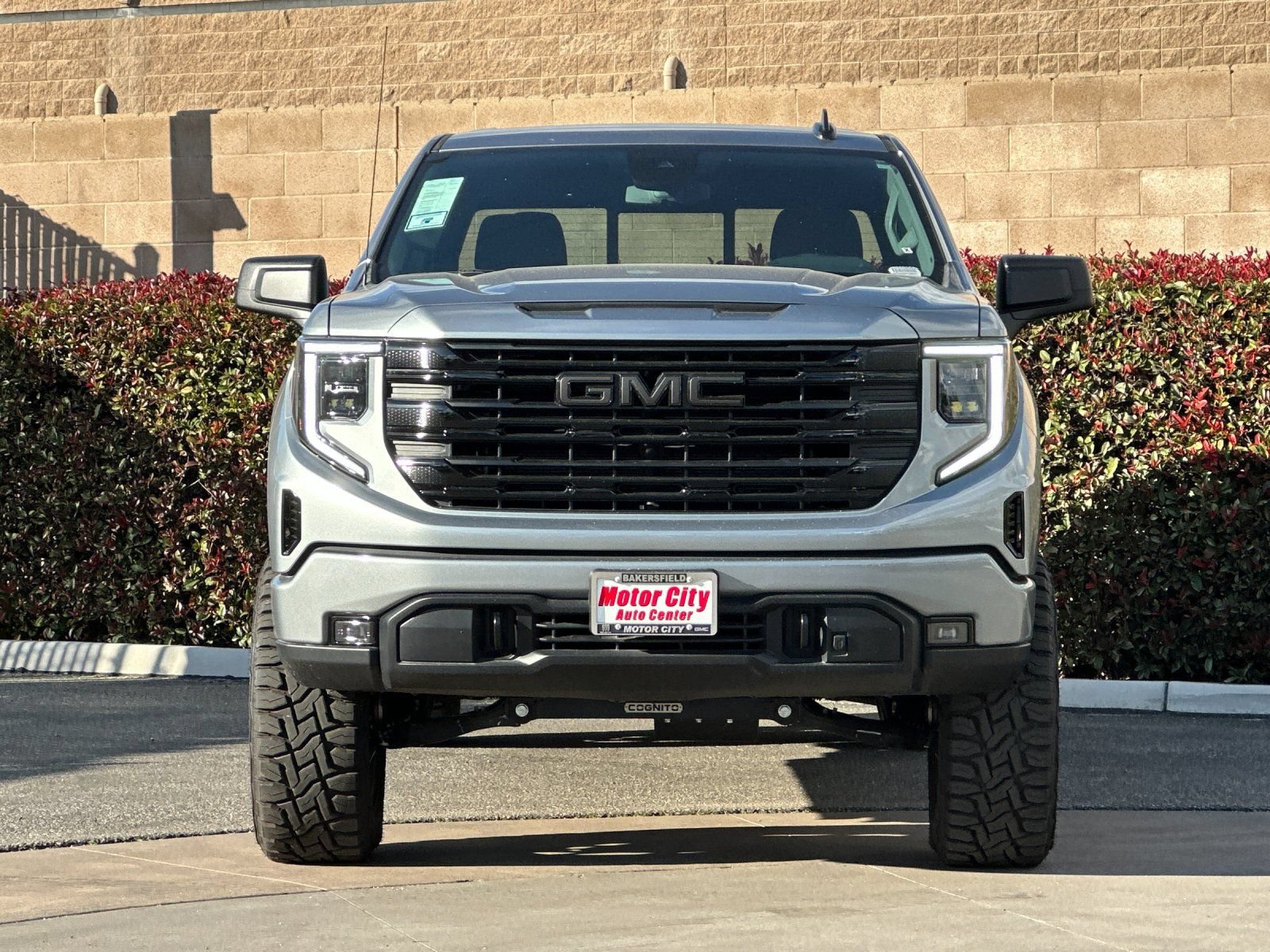 New 2025 GMC Sierra 1500 Elevation w/ Preferred Package AWD/4WD image 9