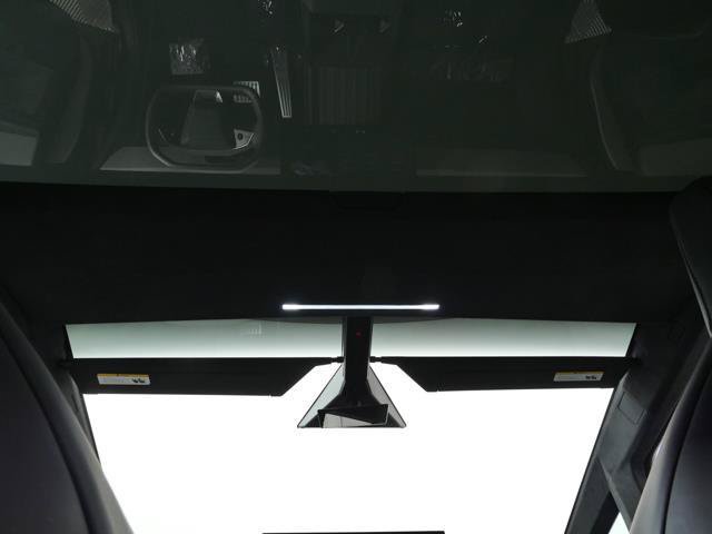 Used 2025 Tesla Cybertruck AWD Crew Cab image 27